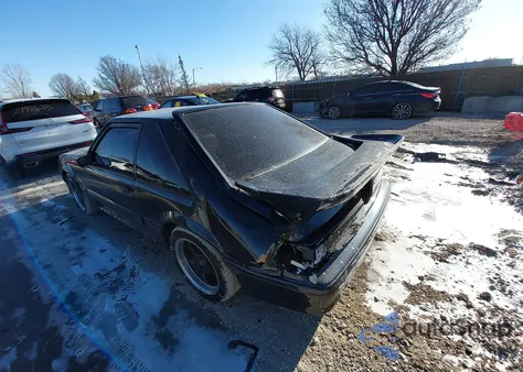 1990 Ford Mustang Gt/Cobra Gt z USA, uszkodzony, nr VIN 1FACP42E2LF112055